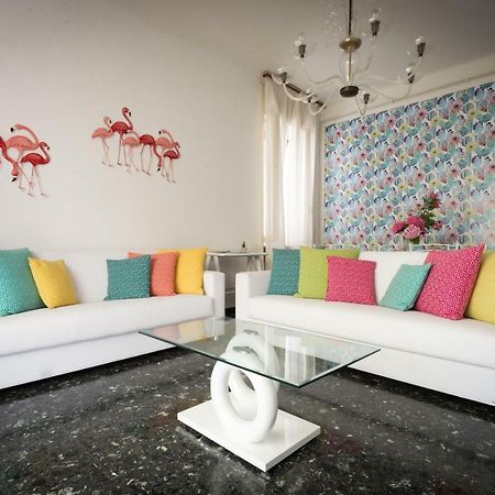 Flamingo & Cactus By The Sea Apartment Леванто Екстериор снимка